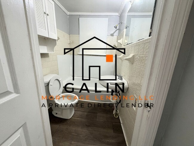 Photo - 3206 Caithness St
