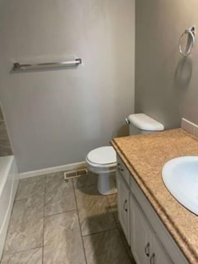 Photo - Updated 3 Bed/2 Bath Townhome Lee's Summit