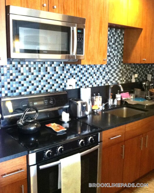 Photo - 16 Miner St Unit 602