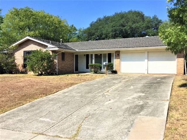 Building Photo - 111 Munden Dr