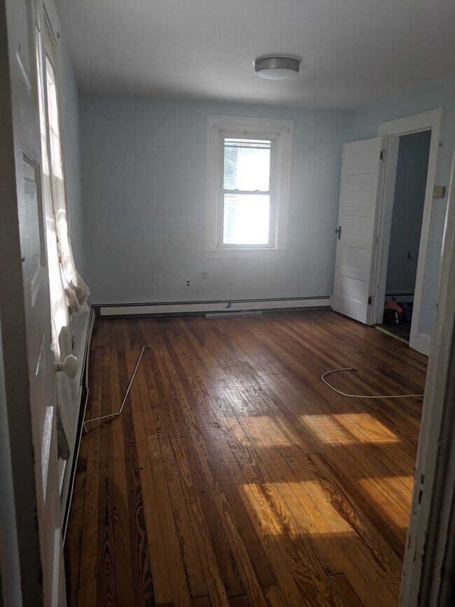 Living Room - 225 Orchard St