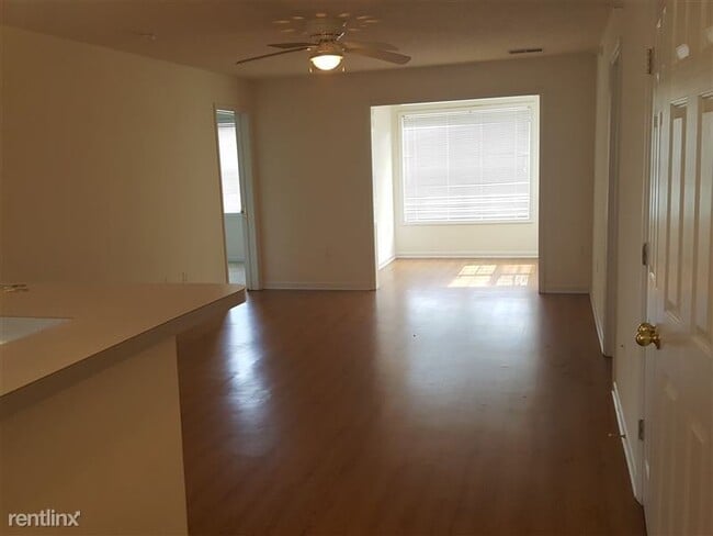 Photo - 2011 Wolfmill Dr