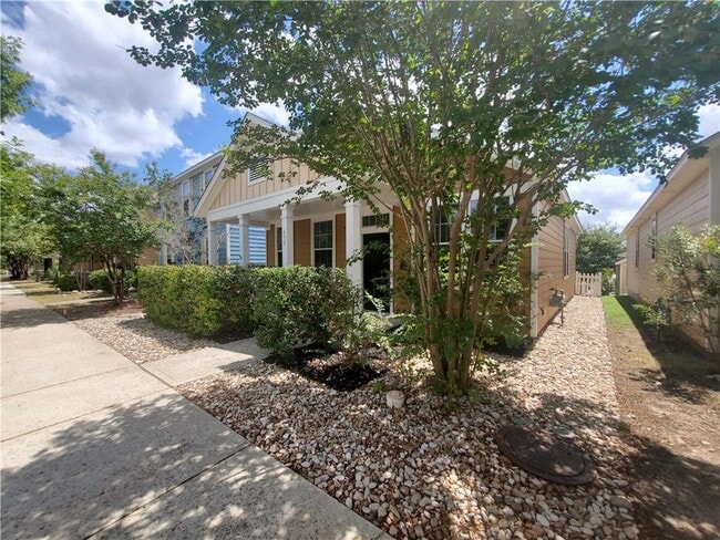 Photo - 435 McGarity