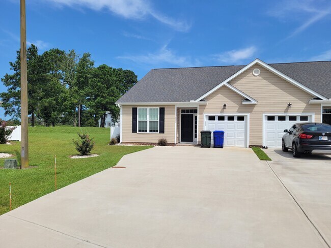 Photo - 2006 Briarwood Dr House