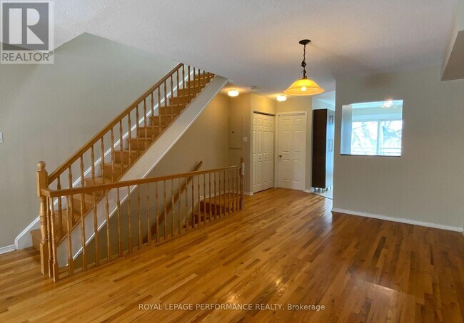 Photo - 185 Cumberland St Unité B