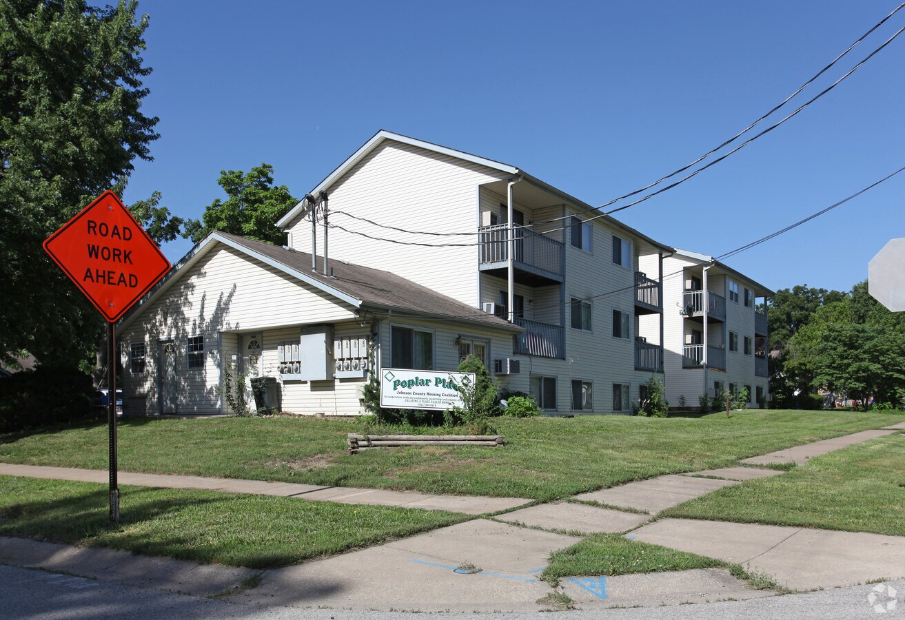 Photo - Poplar Place Apartments