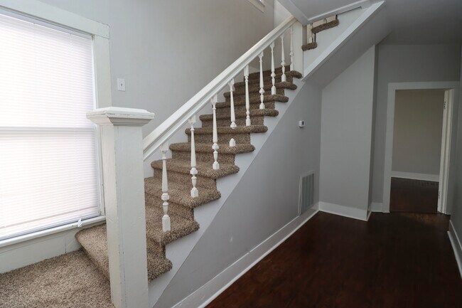 Photo - 4910 Colonial Dr