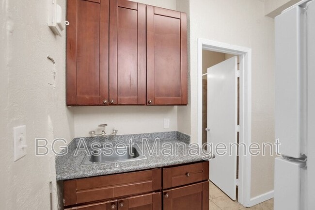 Photo - 916 Marin St Unit A