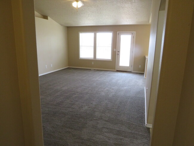 Photo - 627 Prince Ave