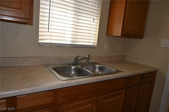 Photo - 320 N 16th St Unit 1