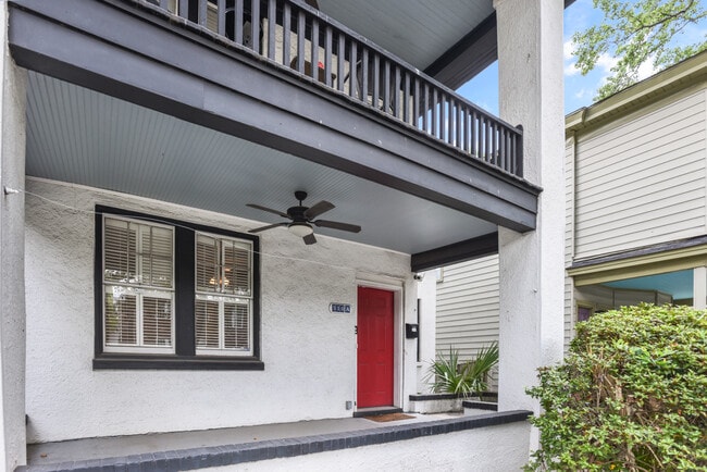 Photo - 510 East Waldburg St Unit A