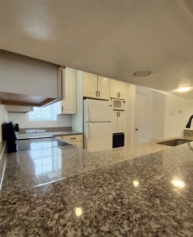 Photo - 3131 Southwest Fwy Unit 49