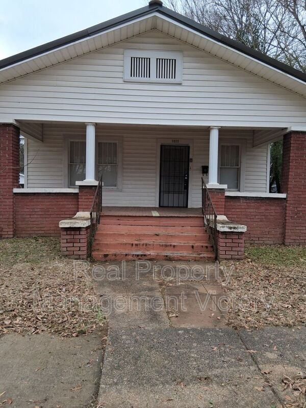 Building Photo - 7017 Division Ave