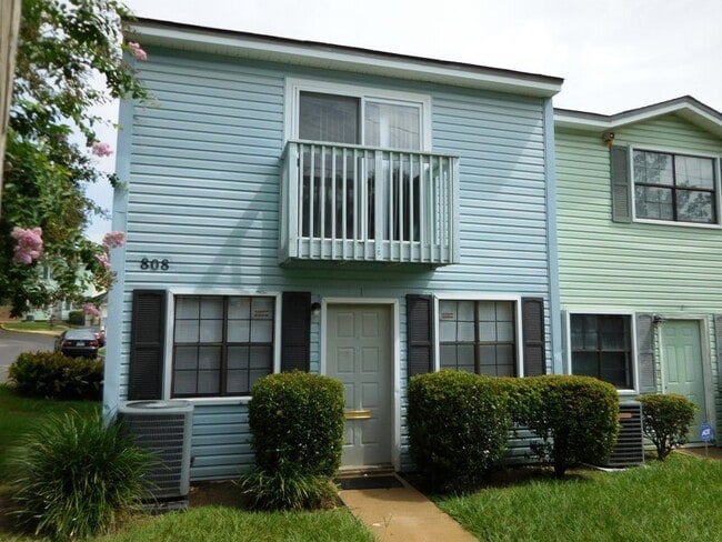 Photo - 808 W Carolina St House