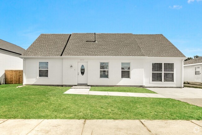 Building Photo - 3832 Ole Miss Dr Rental