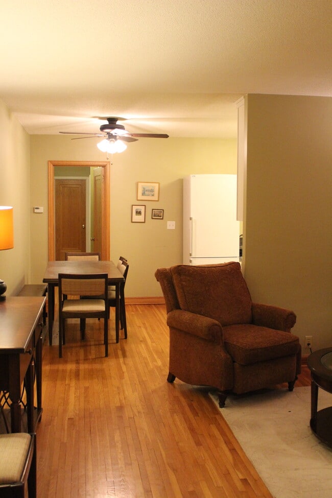 Dining - 5331 Portland Ave Unit 5331