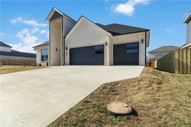 Photo - 500 Apollo Dr