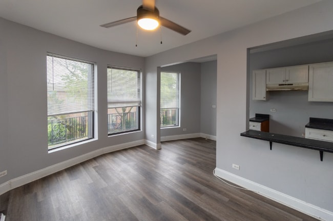 Photo - 6916 S Clyde Ave Apartment Unit 303
