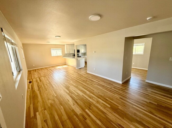 Photo - 1205 S Grape St