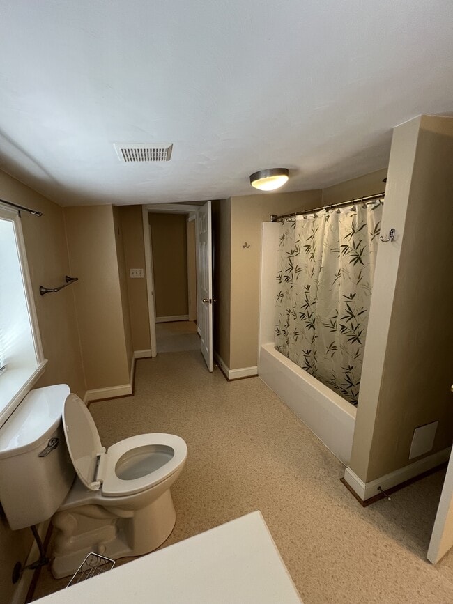 Photo - 203 E Jackson Ave