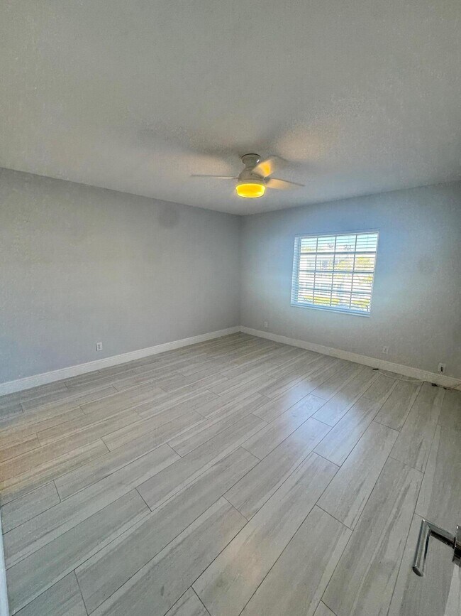 Photo - 6521 Bay Club Dr Unit 4