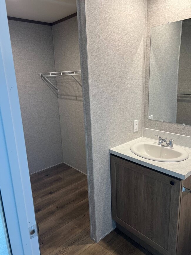 Photo - 200 E Zora St