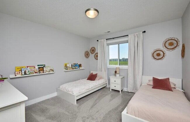 Photo - 2700 Yordi Dr