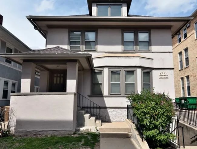 609 Howard Pl