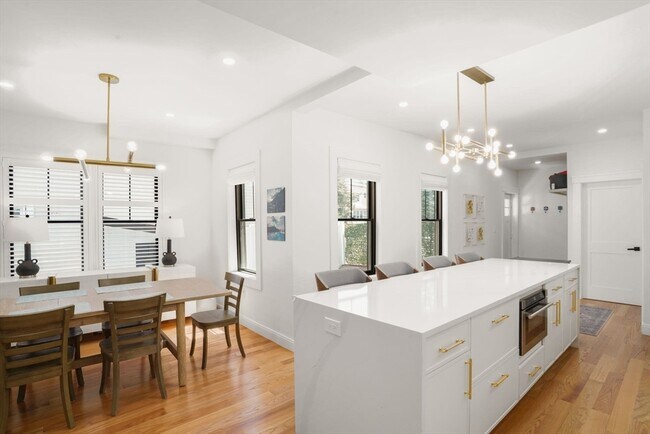 Photo - 4 Fairlee St