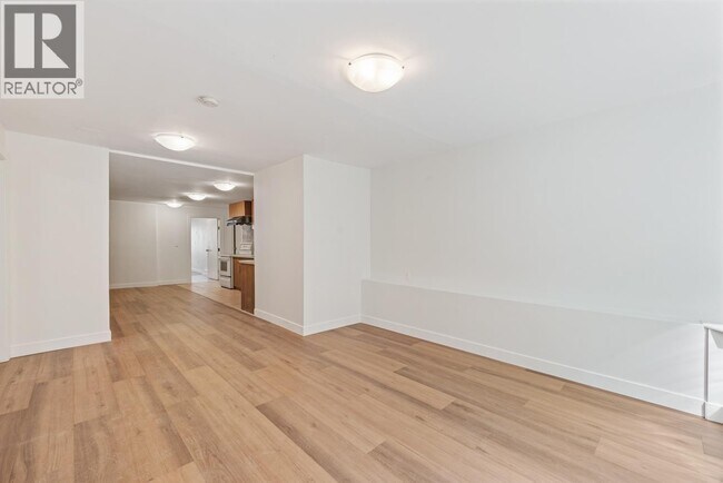 Photo - 547 E 12th Ave Unit Main Floor