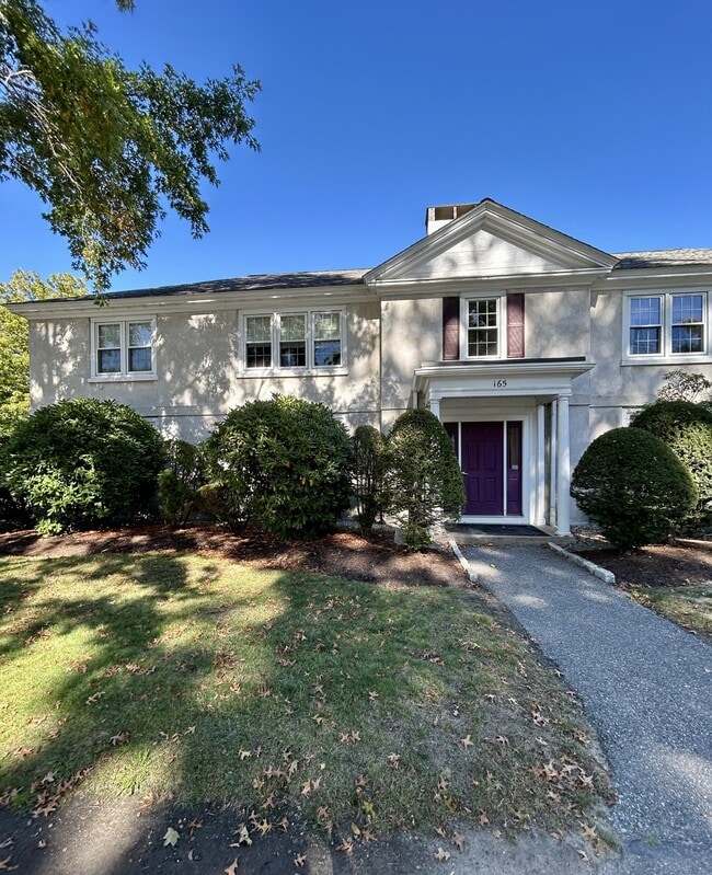 Photo - 165 Thoreau St Apartamentos Unidad Thoreau Gardens