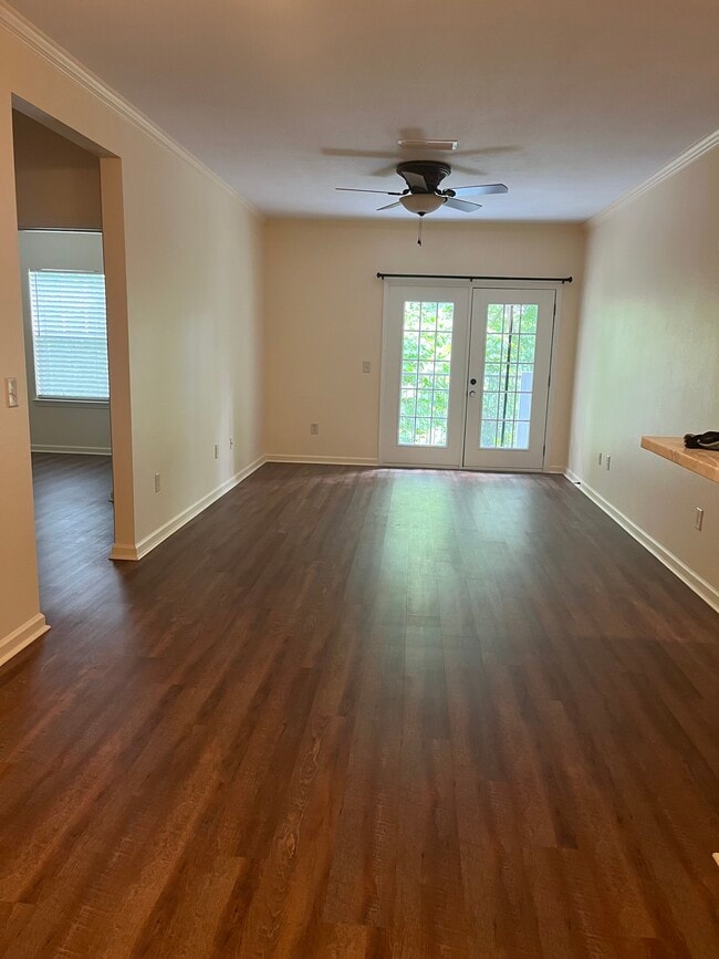 Building Photo - 400 Vista Lake Dr Unit #208