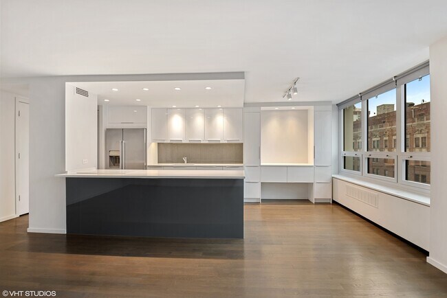 Photo - 88 W Schiller St Unit 1504