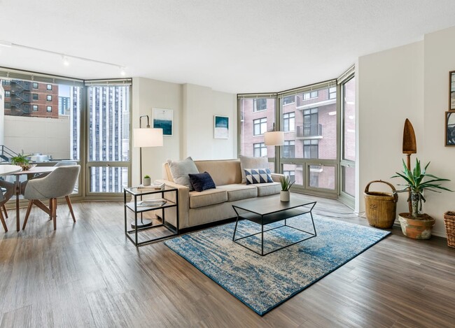 Photo - 52 W Elm St