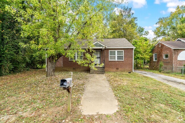 Building Photo - 2632 Selma Ave Rental