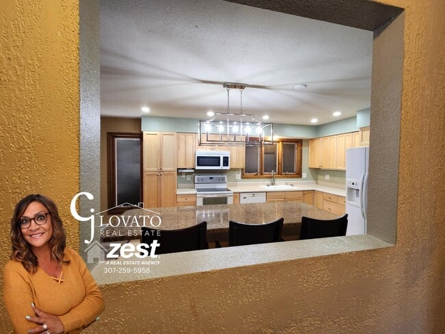 Photo - 1810 Brighton St