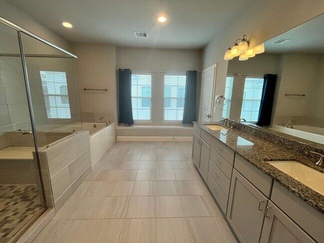 Photo - Stunning 3-story, 3 bedroom, 3.5 baths!! M...