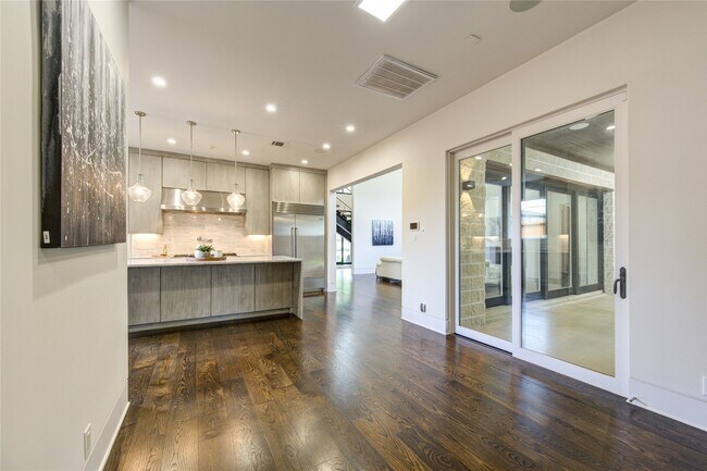 Photo - 5202 Chesapeake Way