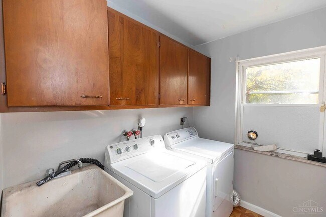 Photo - 3599 Schwartze Ave Unit 2