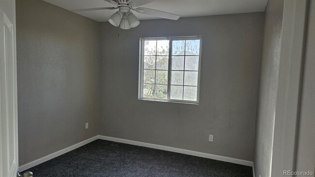 Photo - 5956 S Winnipeg St