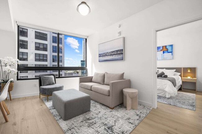 Building Photo - 225 N Miami Ave Unit ID1372965P