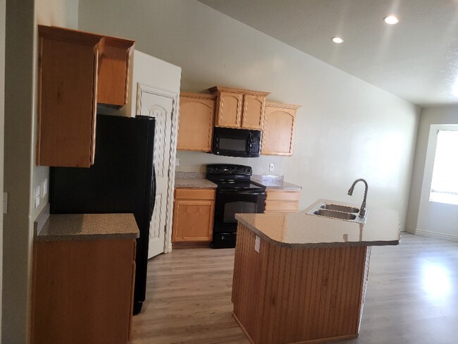 Photo - 6951 Otter Creek Dr Unit 2