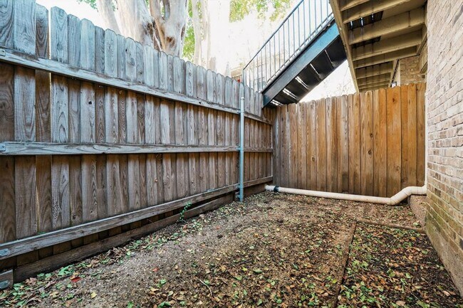 Photo - 2906 West Ave Unit 9