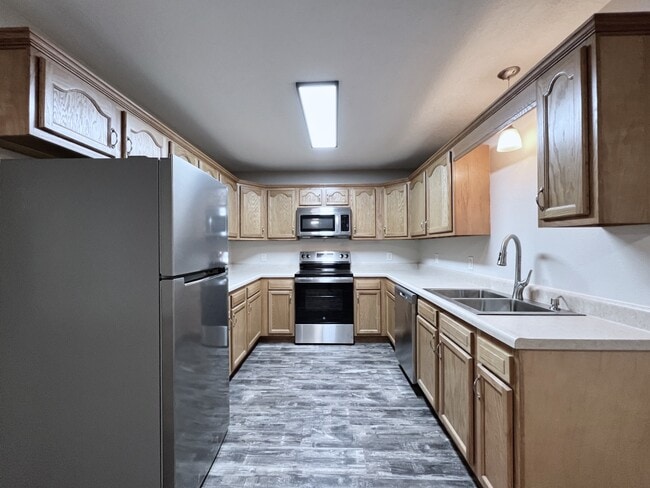 610 E 7th St Unit 1