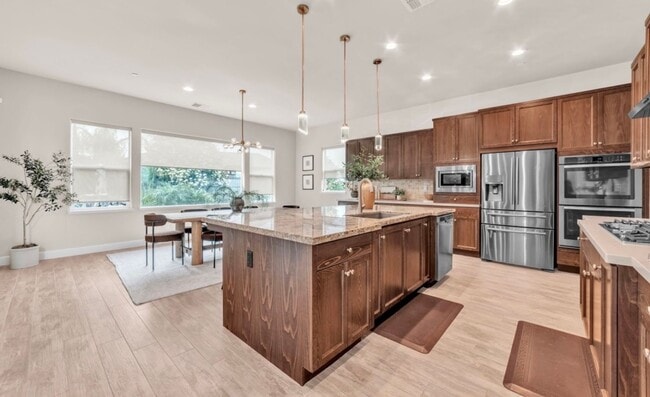 Photo - 612 Idlewood Pl