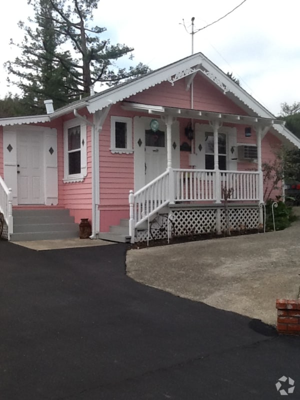 Building Photo - 205 Saranap Ave Rental