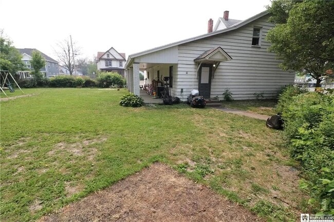 Photo - 506 Main St