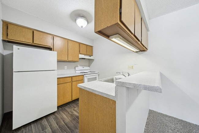 Photo - Fox Grove Apartments