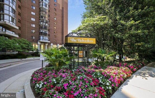 Photo - 1600 N Oak St Apartment Unit 1117