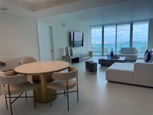 Photo - 1331 Brickell Bay Dr Unit 2307